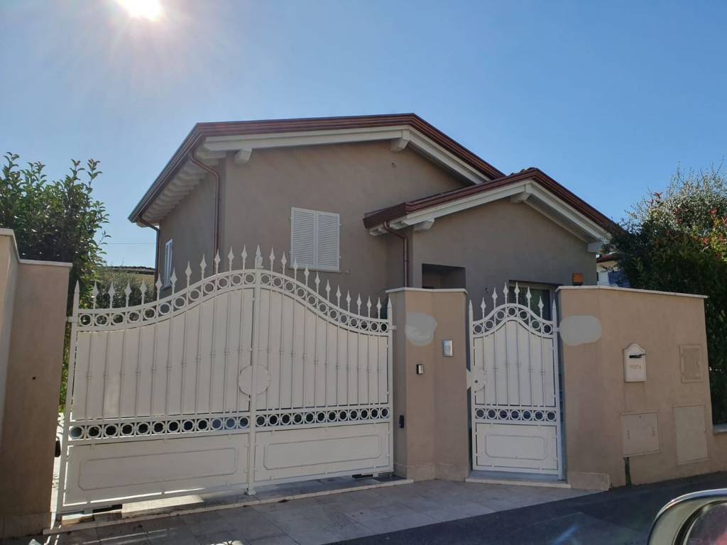 Villa a Pietrasanta in Complesso residenziale macelli - Foto 3