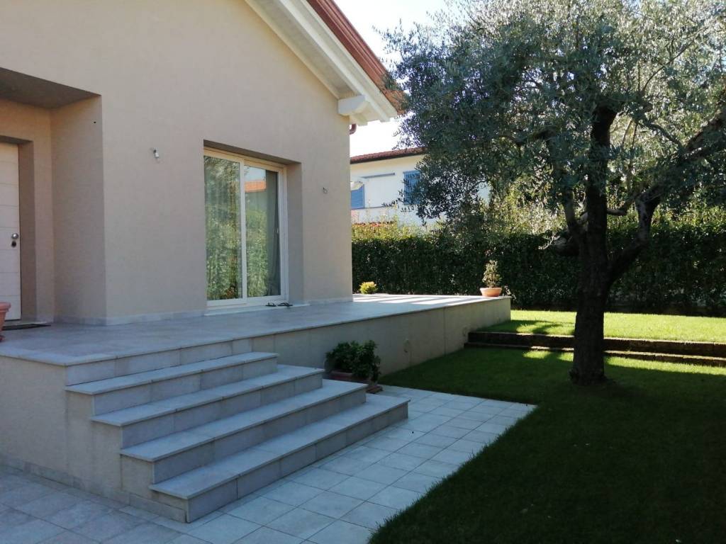 Villa a Pietrasanta in Complesso residenziale macelli - Foto 4
