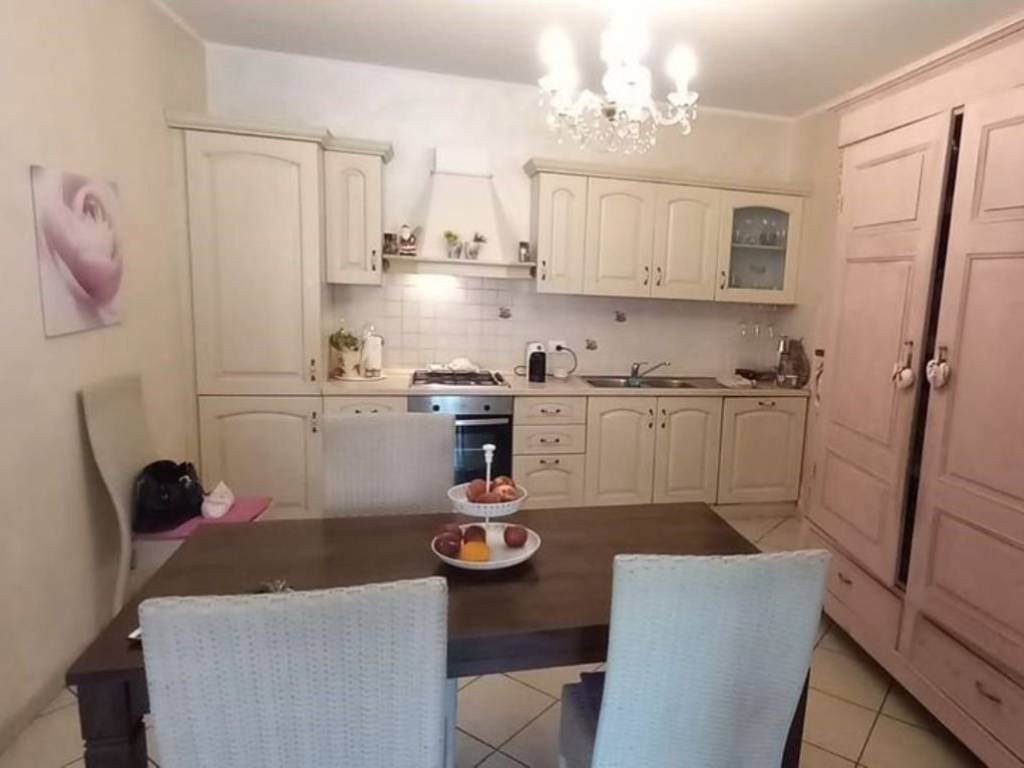 Villa a Pietrasanta in Complesso residenziale Pozzi - Foto 2