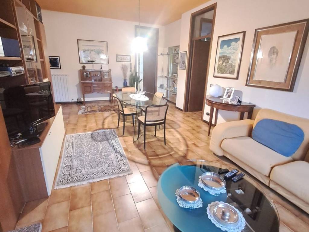 Appartamento a Gorla minore in Via Ambrogio Colombo, 35 - Foto 3