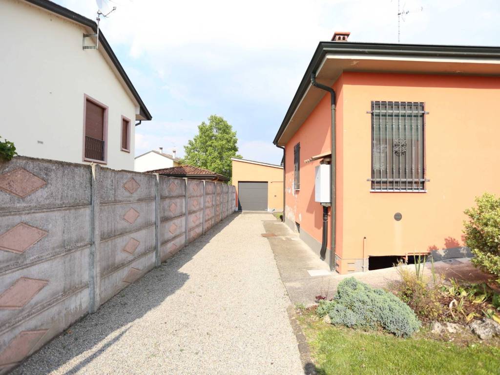 Villa a Ossago lodigiano in Via Lodi, 18 - Foto 5