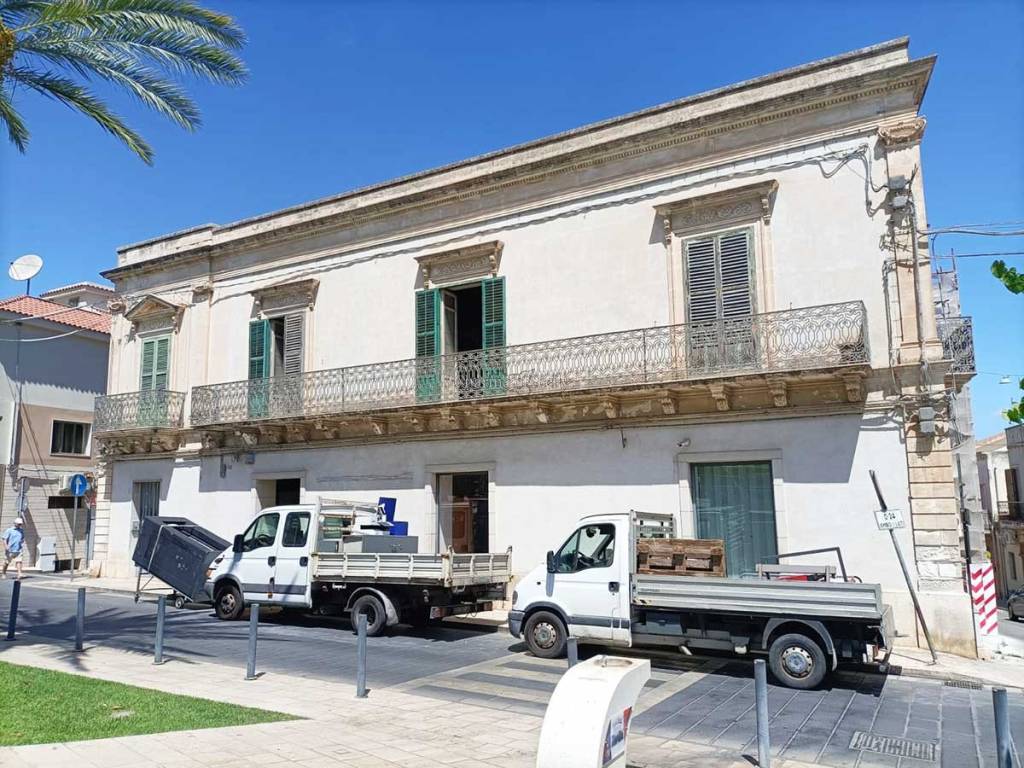 Casa indipendente a Ispica in Piazza Unità d'Italia - Foto 2