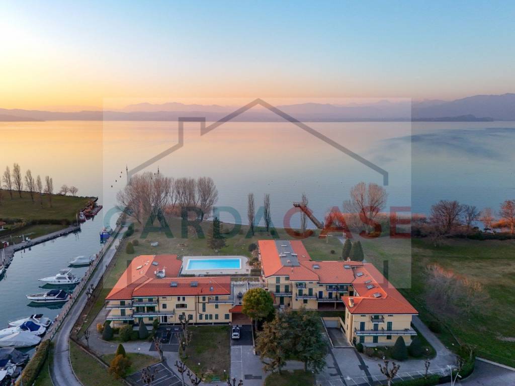Appartamento a Sirmione in Via Salvo d'Acquisto - Foto 2