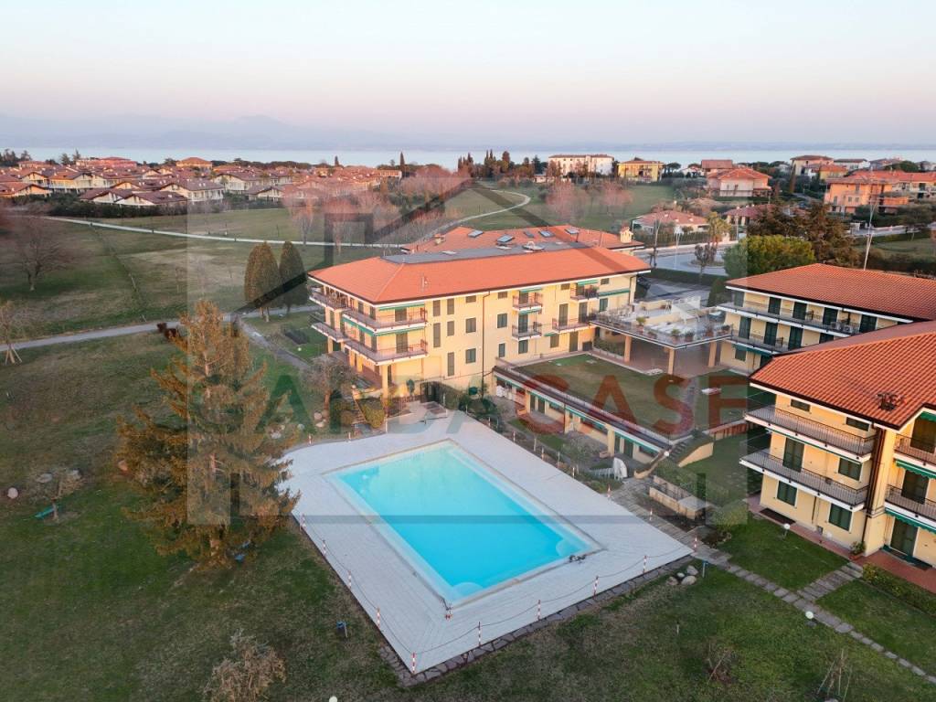 Appartamento a Sirmione in Via Salvo d'Acquisto - Foto 3