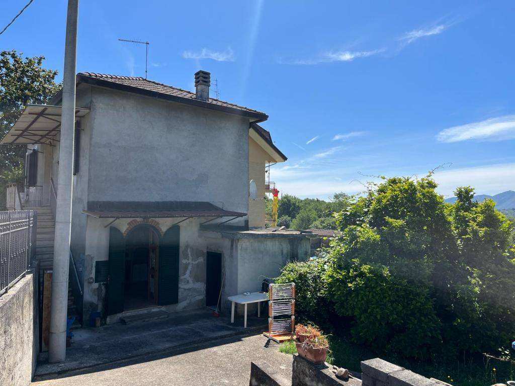 Villa a Patrica in Via Tufo Varaccani - Foto 2