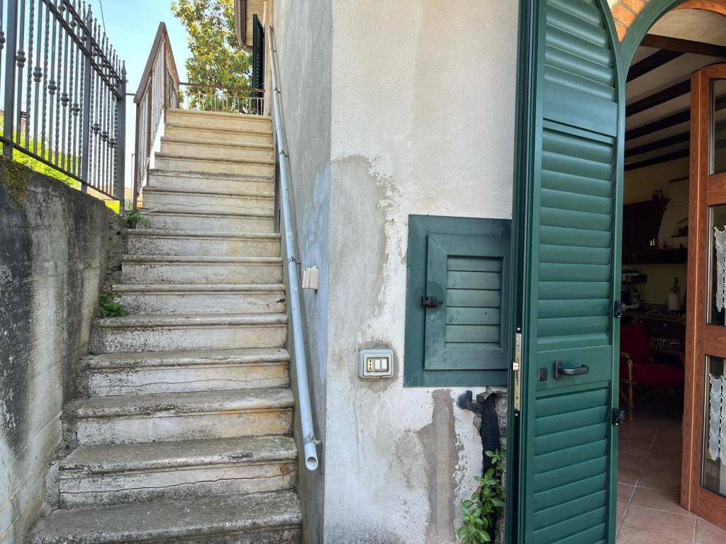 Villa a Patrica in Via Tufo Varaccani - Foto 4