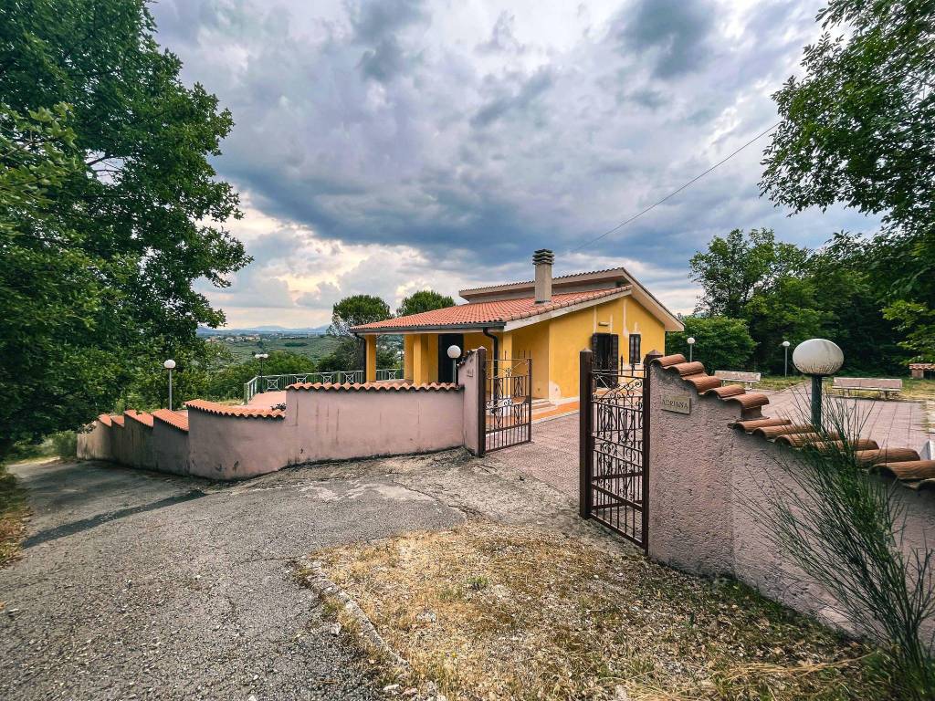 Villa a Toffia in Via Farense - Foto 5