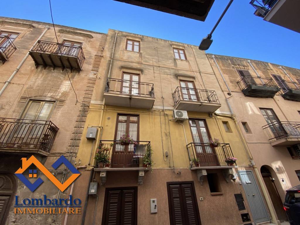 Casa indipendente a Castellammare del golfo in Via Nunzio Nasi - Foto 2