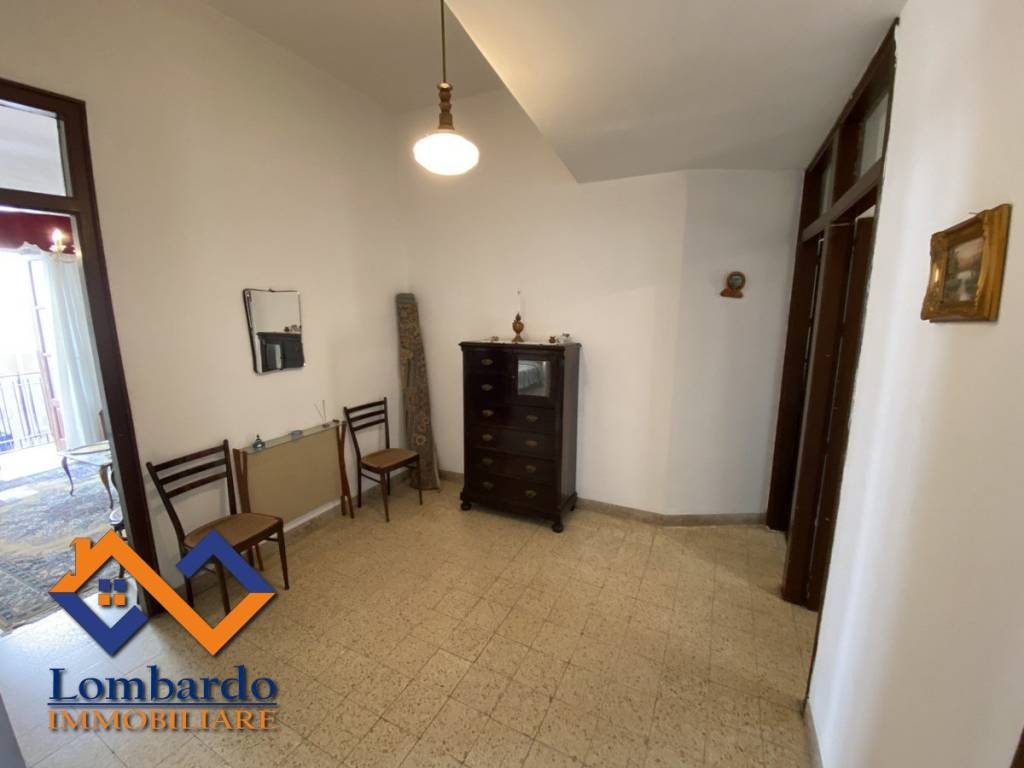 Casa indipendente a Castellammare del golfo in Via Nunzio Nasi - Foto 4