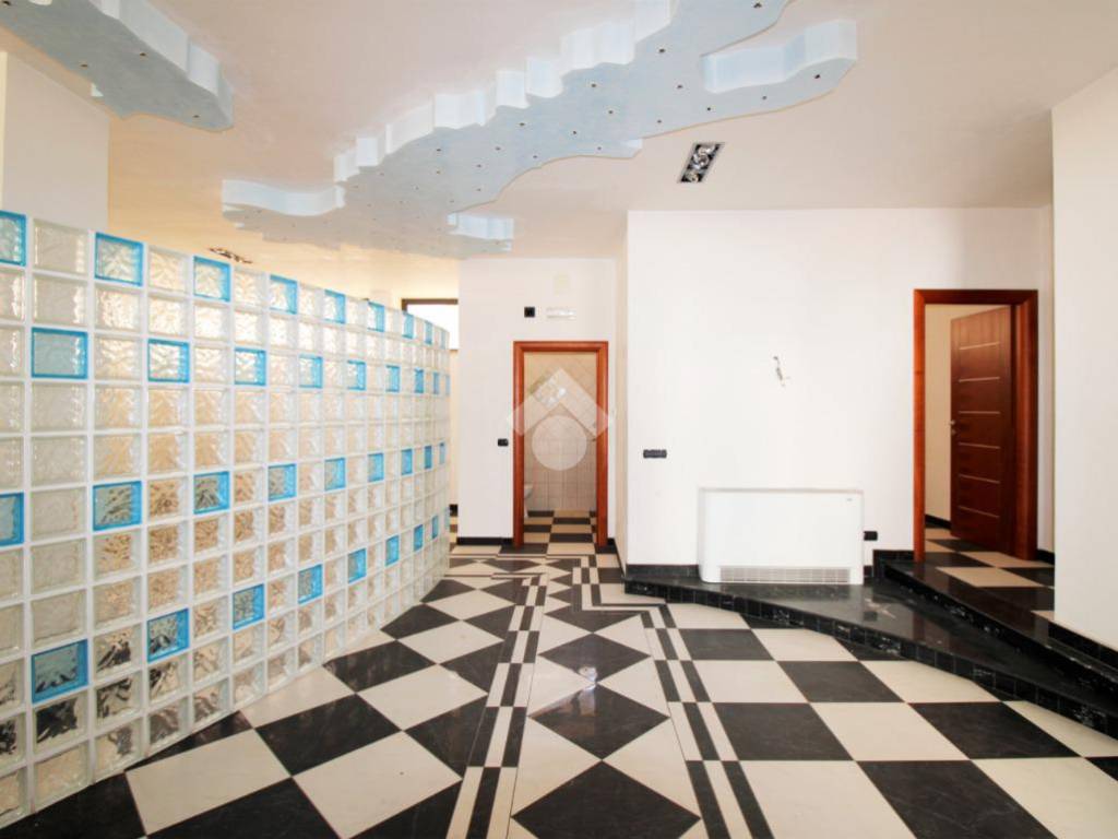 Casa indipendente a Ceglie messapica in Via Cataldo Agostinelli, 21 - Foto 3