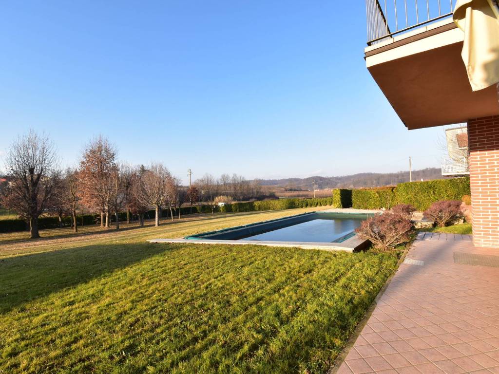 Villa a Bra in Strada San Michele, 128 - Foto 4