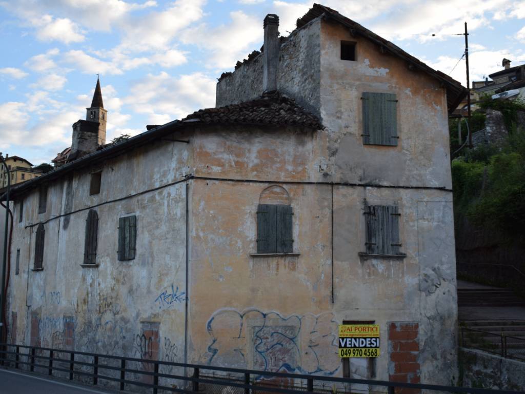 Casa indipendente a Belluno in VIA LE SCALETTE - VIA LUNGARDO - Foto 2