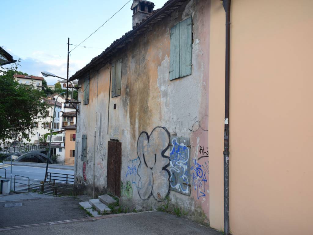 Casa indipendente a Belluno in VIA LE SCALETTE - VIA LUNGARDO - Foto 3