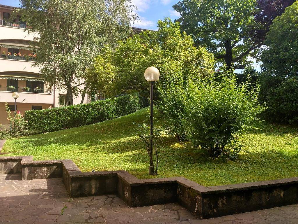 Appartamento a Vimercate in via isarco, 8 - Foto 2