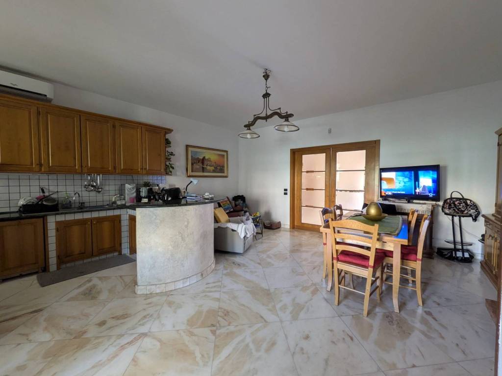 Appartamento a Lecce in Via Vecchia Carmiano - Foto 2