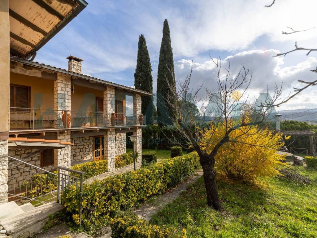 Villa a Manciano in Strada della Peschiera - Foto 3
