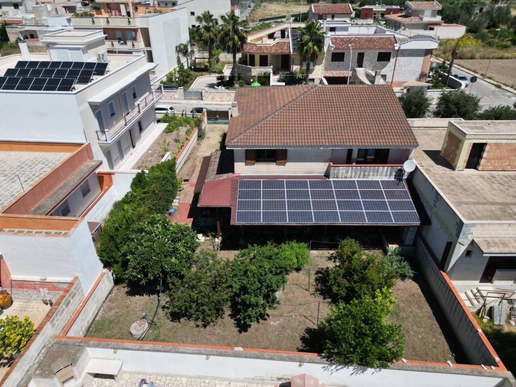 Villa a Roccaforzata in Via Edmondo De Amicis, 56 - Foto 2