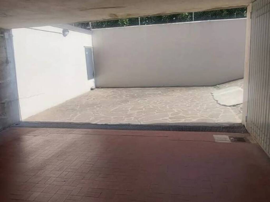 Box / garage a Sassuolo in Via Rometta - Foto 3