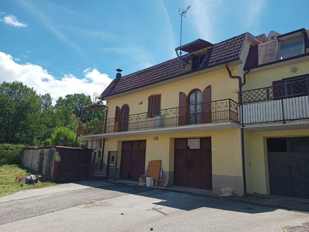 Appartamento a Borgorose in Via Rosciolo - Foto 2