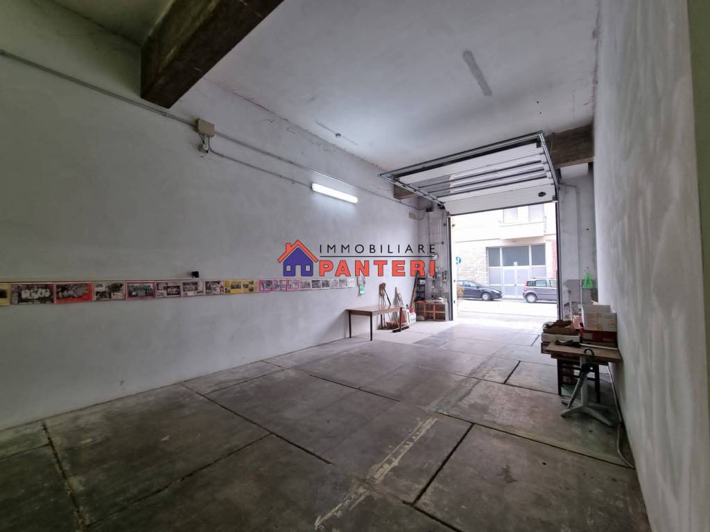 Box / garage a Pescia in Via Giovanni Amendola - Foto 2