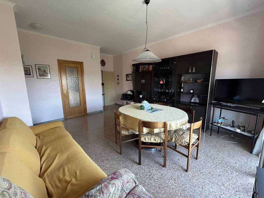 Appartamento a Aprilia in Via Gabriele D'Annunzio - Foto 3