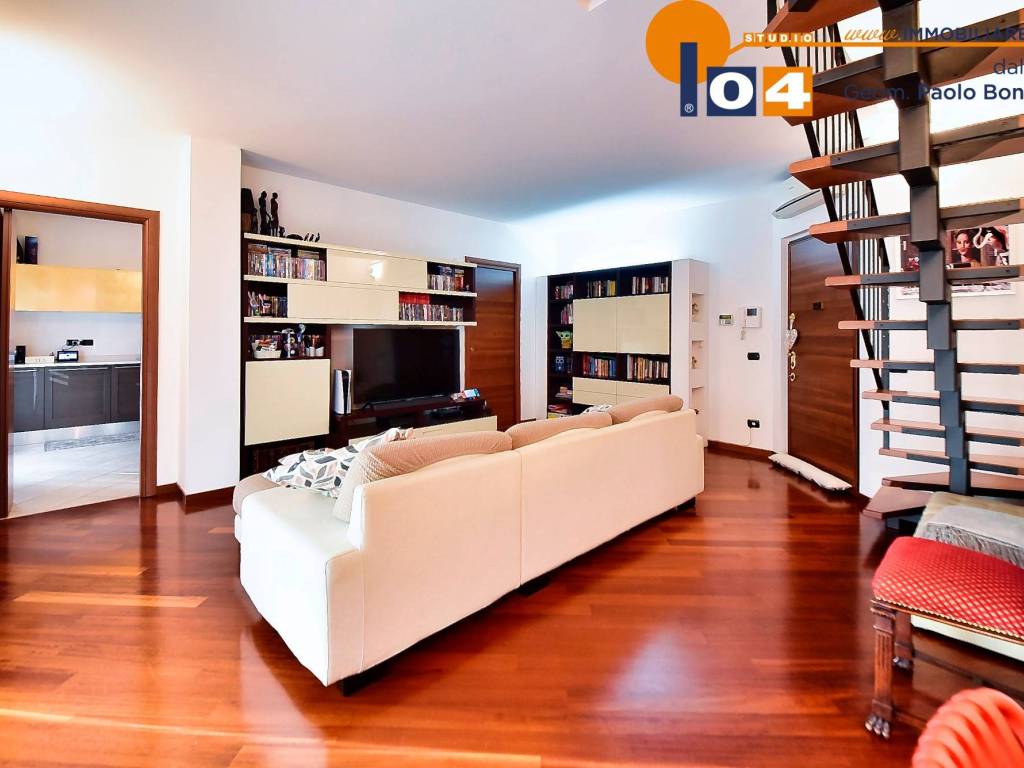 Attico / mansarda a Cesano maderno in Via Filippo Turati, 5 - Foto 2