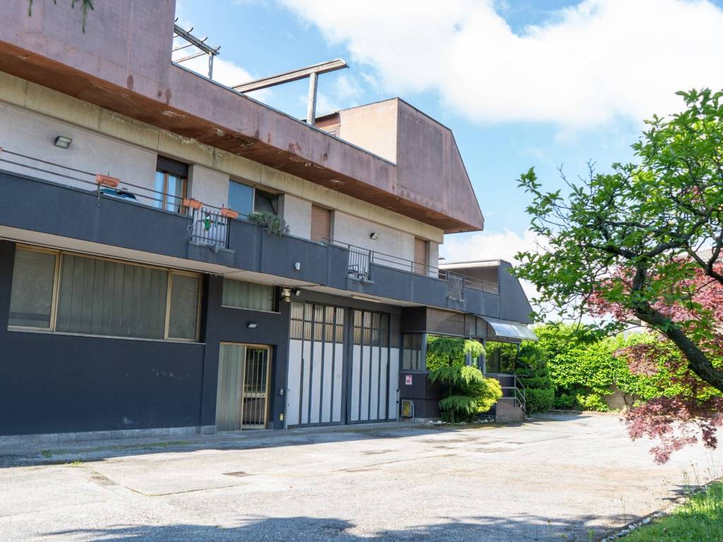 Palazzo / stabile a Seregno in Via Riccardo Wagner, 289 - Foto 2