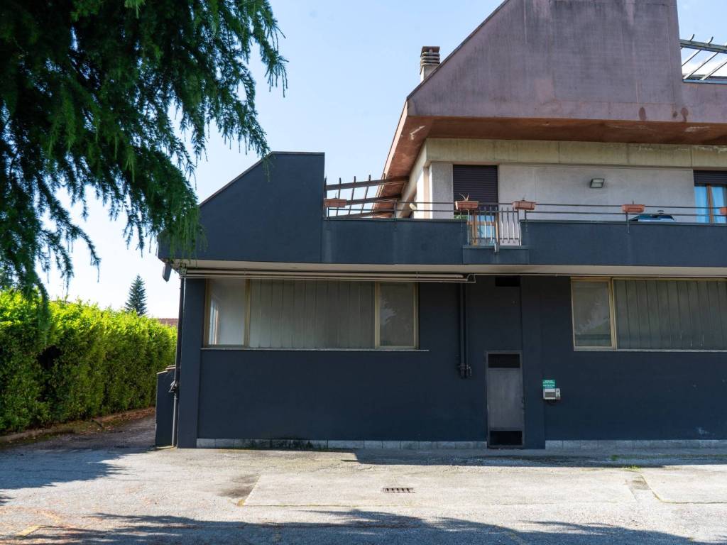 Palazzo / stabile a Seregno in Via Riccardo Wagner, 289 - Foto 4