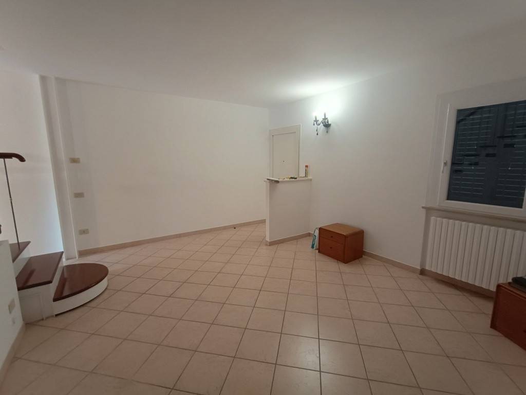 Casa indipendente a Pesaro in Via Salvatore Talevi - Foto 4