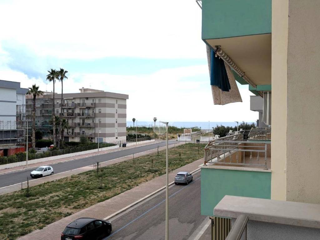 Appartamento a Margherita di savoia in Via silio italico - Foto 2