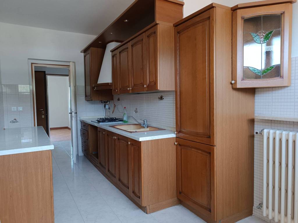 Appartamento a Cormons in Via Ippolito Nievo, 9 - Foto 3