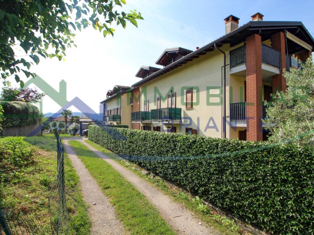 Appartamento a Comabbio in Via ai Prati - Foto 4