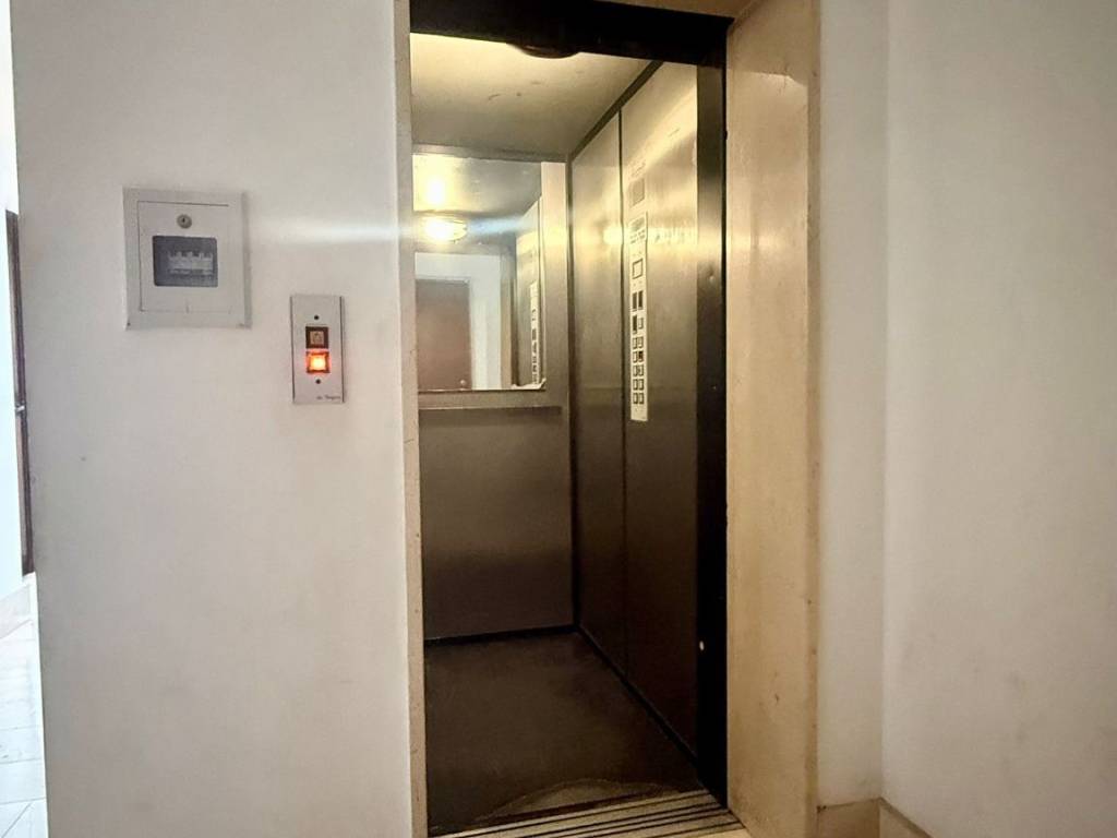 Attico / mansarda a Foggia in Via Francesco Petrarca, 59 - Foto 5