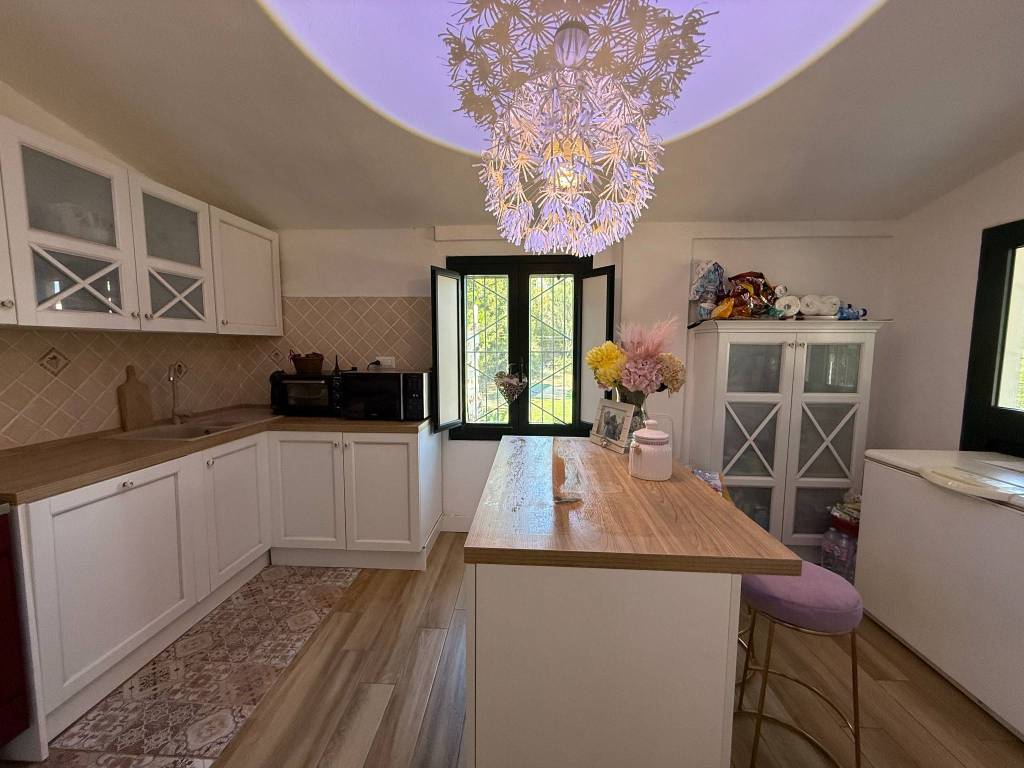 Villa a Sarroch in Strada 12 - Foto 2