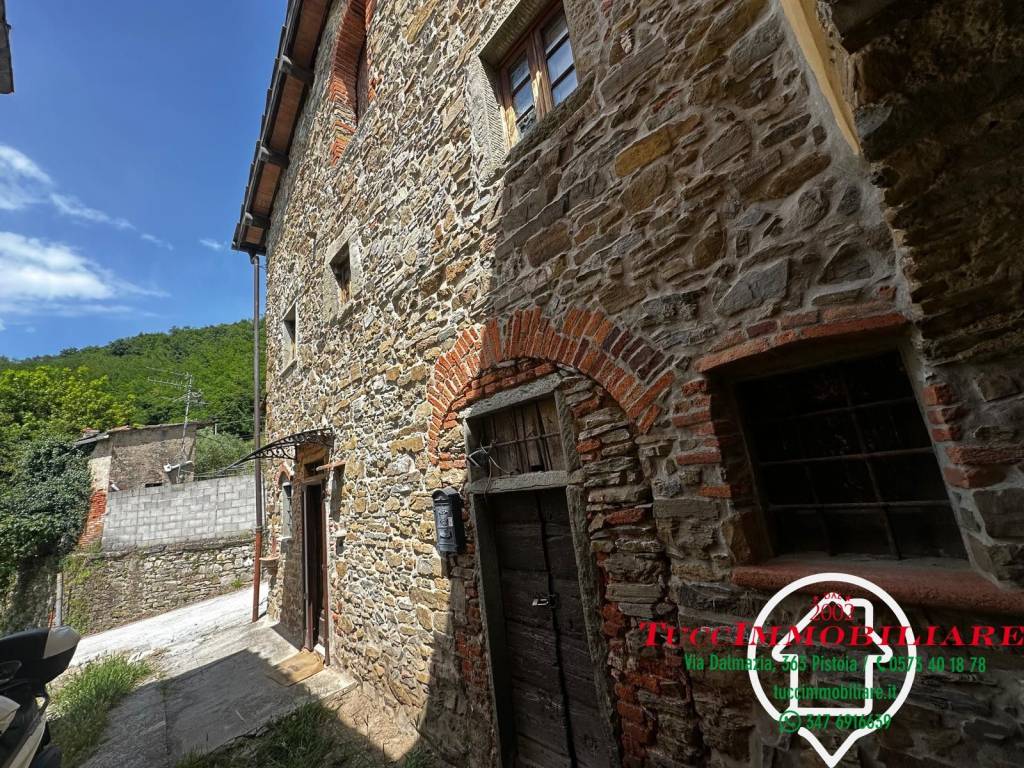 Casa indipendente a Pistoia in Via di Casciano, 17 - Foto 4