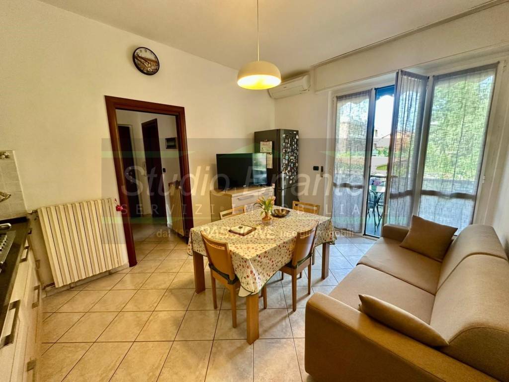 Appartamento a Biassono in Via Redipuglia - Foto 2