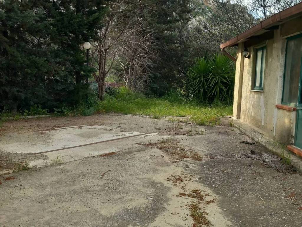 Villa a Caltanissetta in Via Santa Rosalia - Foto 2