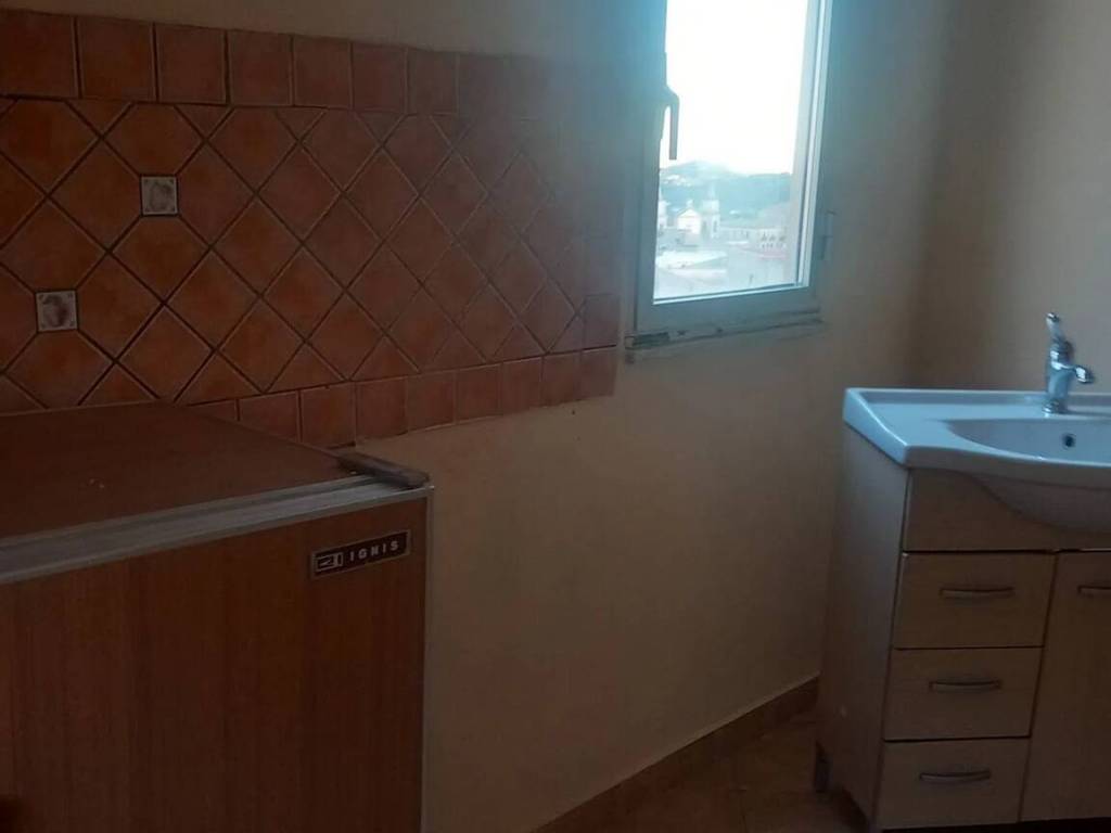 Appartamento a Caltanissetta in Via Abbate I, 4 - Foto 2