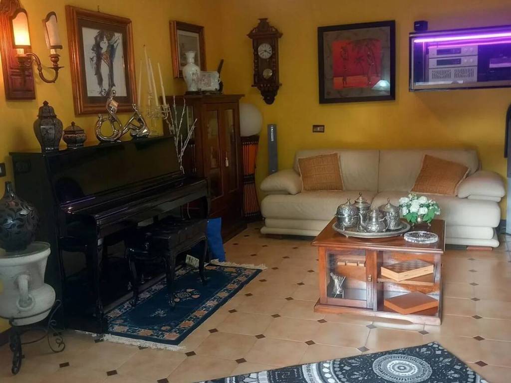 Appartamento a Caltanissetta in Via Gabriele Amico Valenti, 126 - Foto 3
