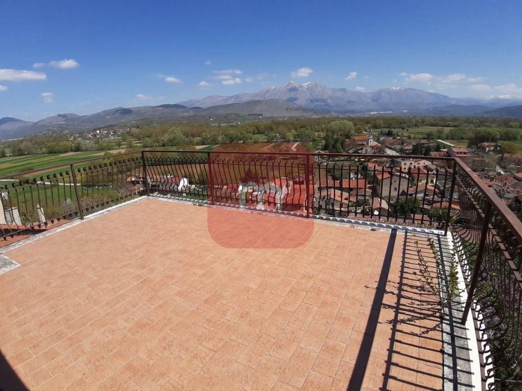 Villa a Tagliacozzo in Via della Sibilla - Foto 2