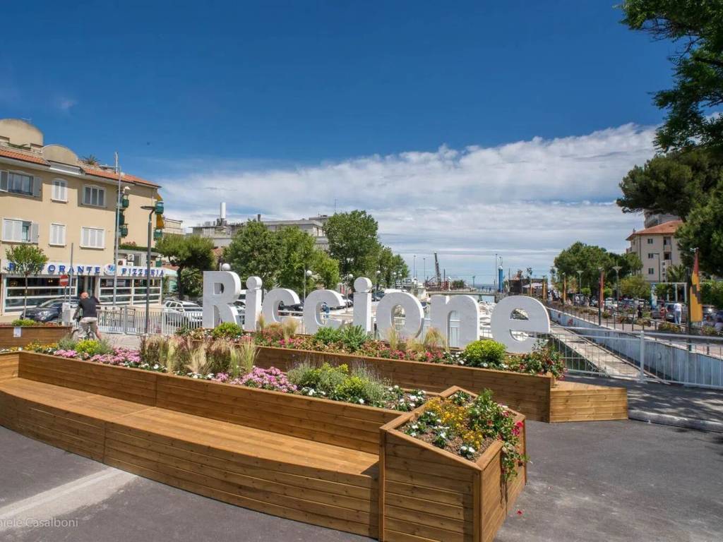 Palazzo / stabile a Riccione - Foto 3