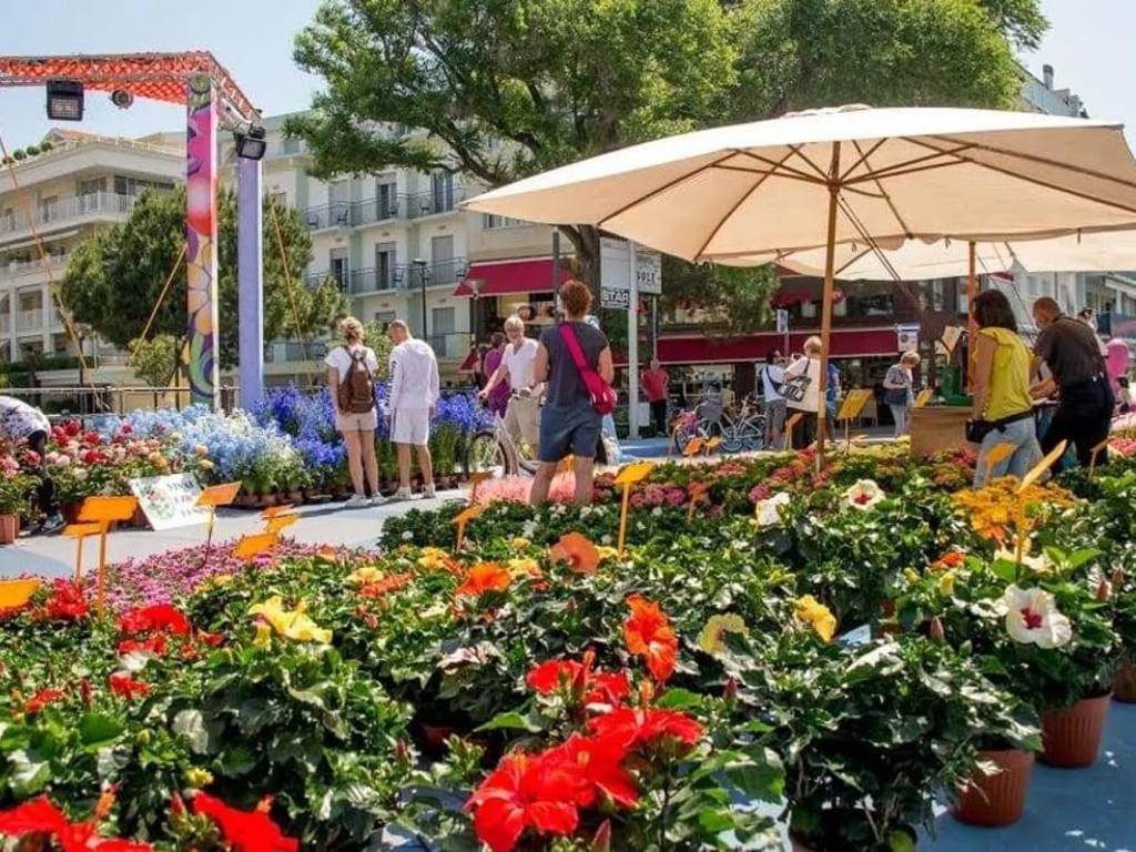 Palazzo / stabile a Riccione - Foto 4