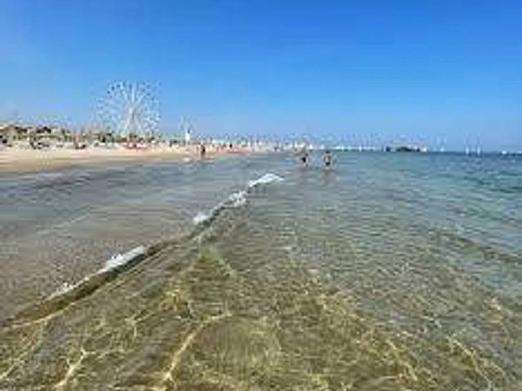 Palazzo / stabile a Rimini - Foto 2