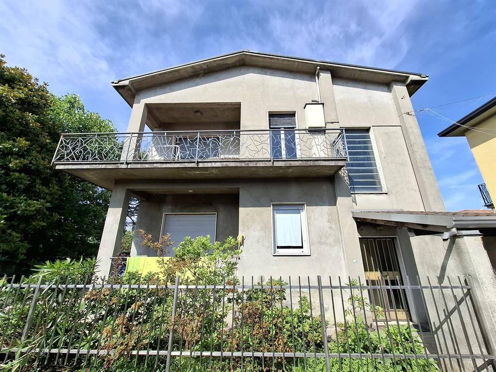 Villa a Lentate sul seveso in Via Padova, 4 - Foto 2