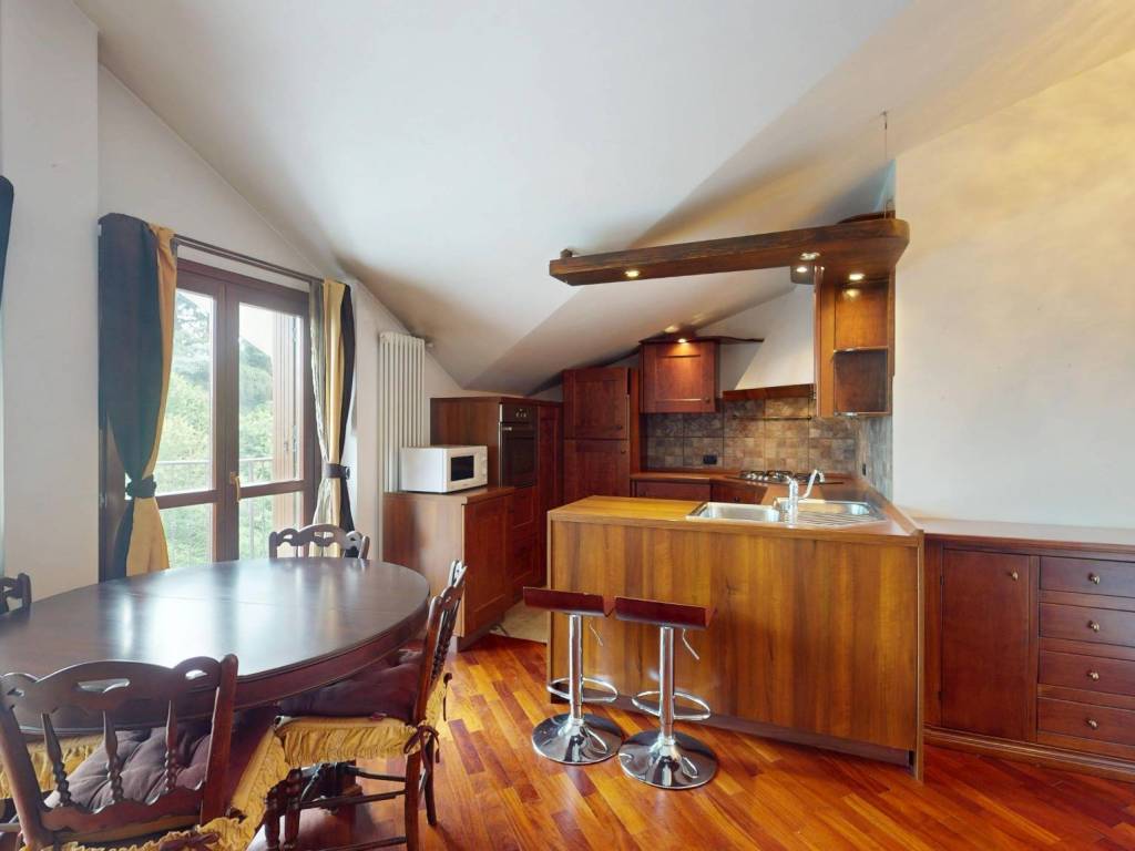 Appartamento a Besana in brianza in Via Camillo Benso di Cavour, 3 - Foto 5