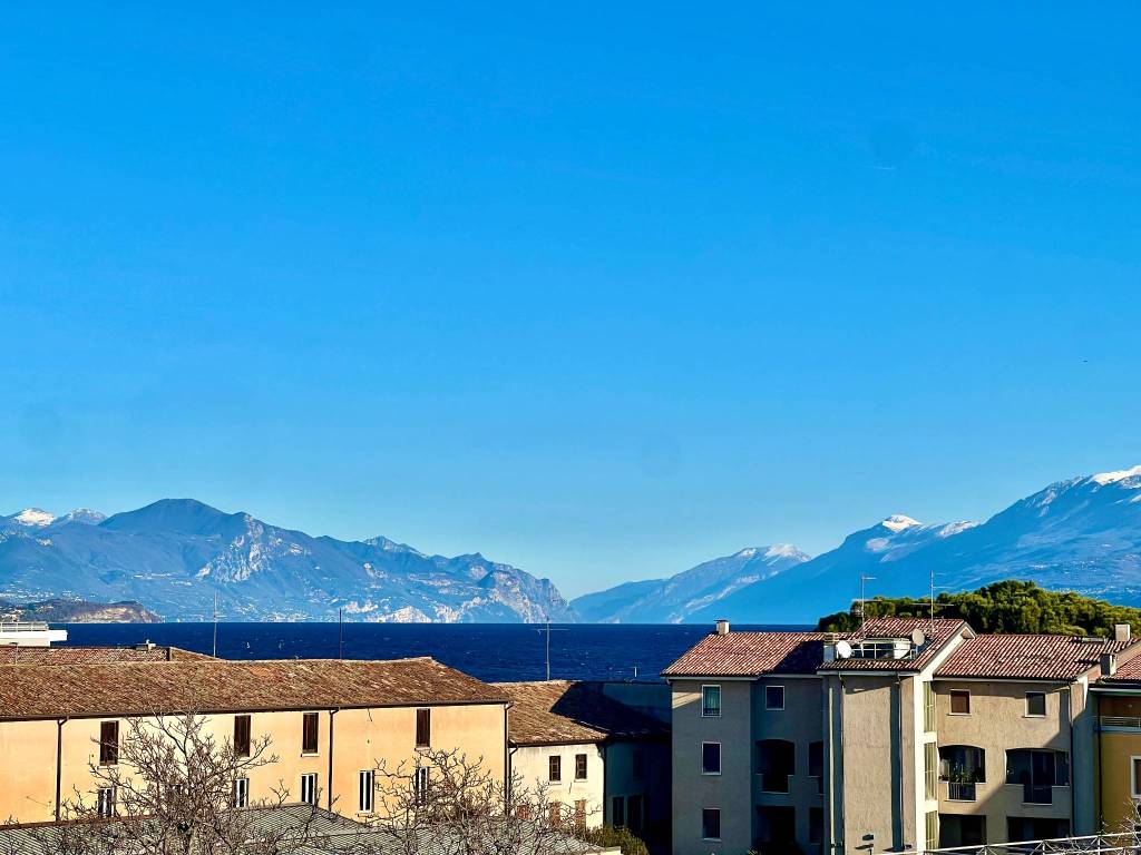 Appartamento a Desenzano del garda in Via Scavi Romani - Foto 2