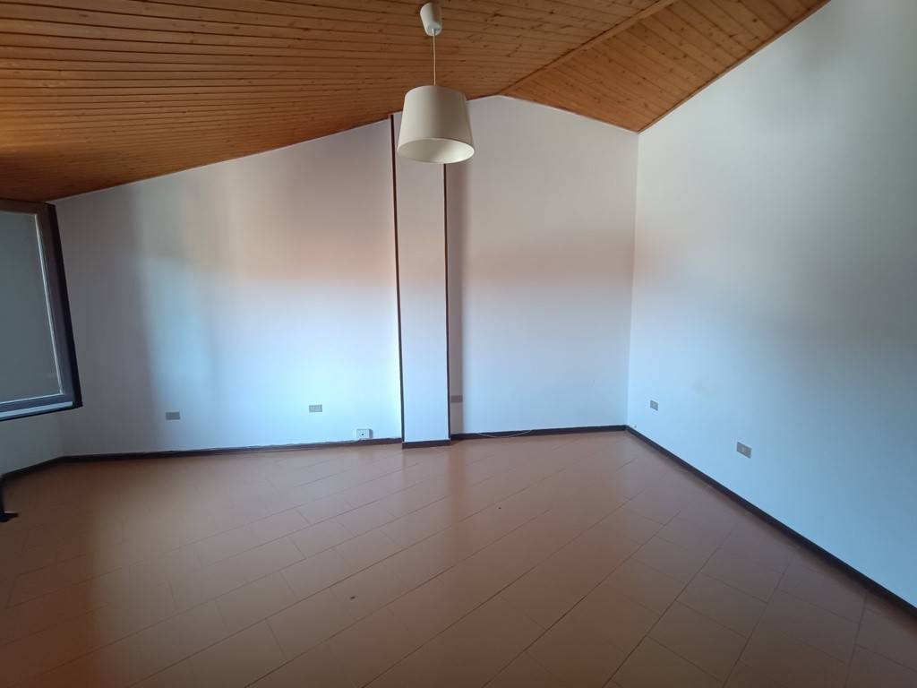 Immobile a Pesaro in Piazzale Giosuè Carducci - Foto 4