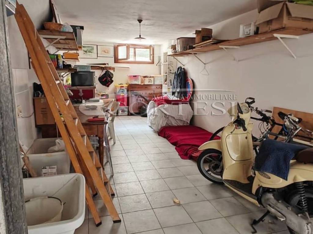 Box / garage a Fano in Via Fabio Tombari, 9 - Foto 2