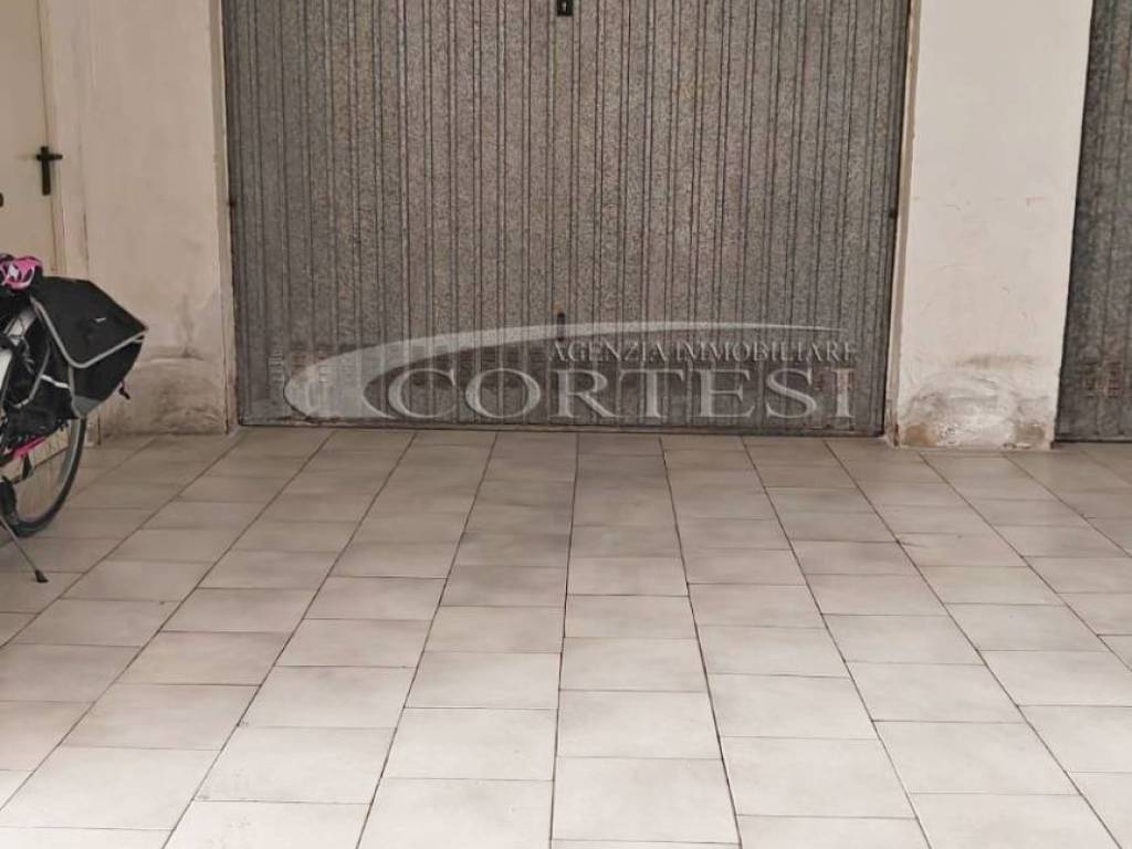 Box / garage a Fano in Via Fabio Tombari, 9 - Foto 3