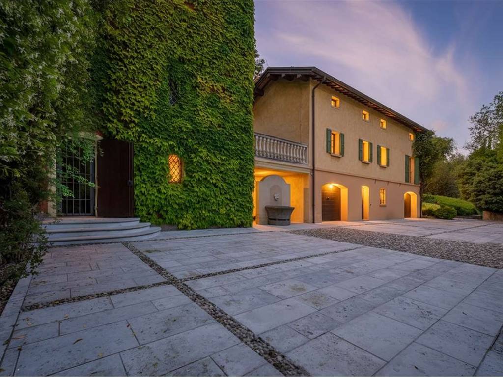 Villa a Quattro castella in Edmondo De Amicis, 5 - Foto 3
